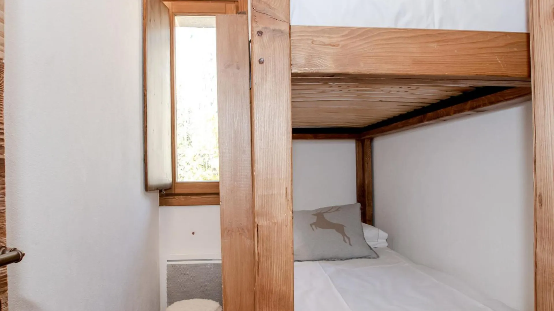 Chaleureux Appart 4 Pers Avec Terrasse Et Wifi, Chamonix Centre - Fr-1-343-222 0*,  France