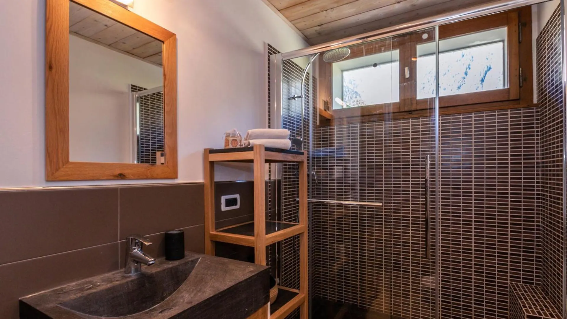 Apartment Chaleureux Appart 4 Pers Avec Terrasse Et Wifi, Chamonix Centre - Fr-1-343-222